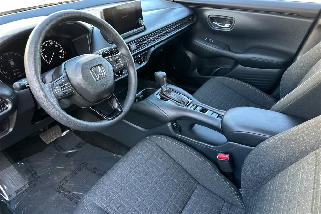 2025 Honda HR-V LX