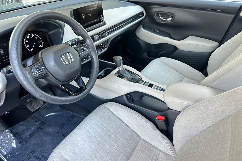 2025 Honda HR-V LX