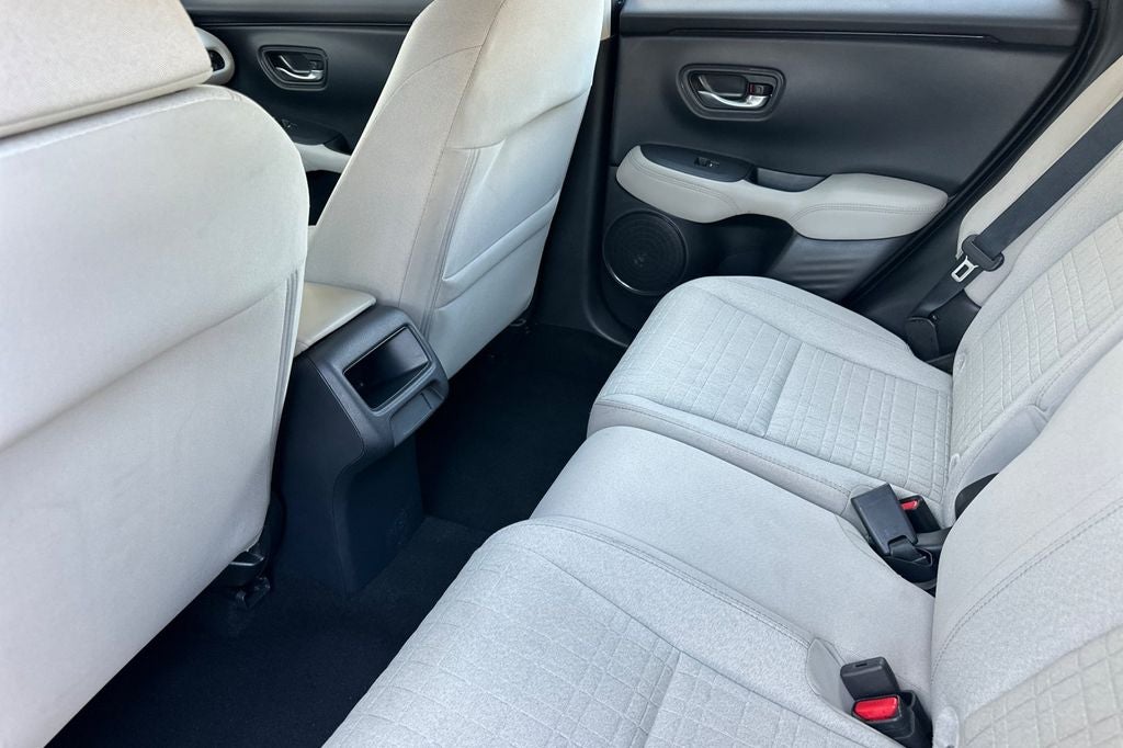 2025 Honda HR-V LX