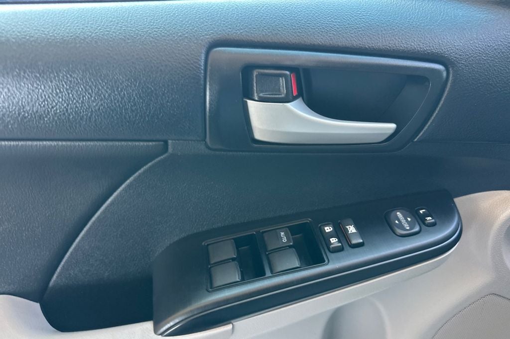 2013 Toyota Camry LE