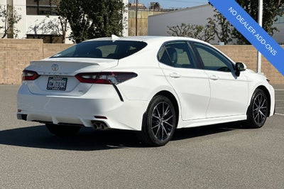 2024 Toyota Camry SE