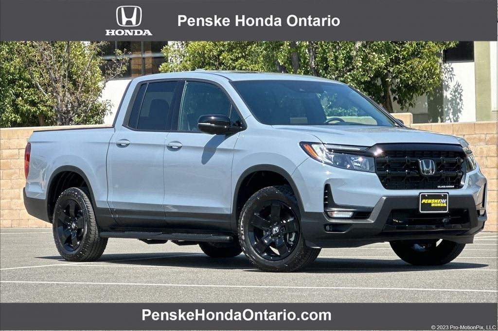 2025 Honda Ridgeline Black Edition's photo