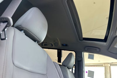 2017 Toyota Sienna XLE 8 Passenger