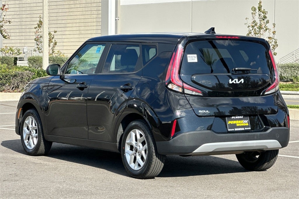 2024 Kia Soul LX